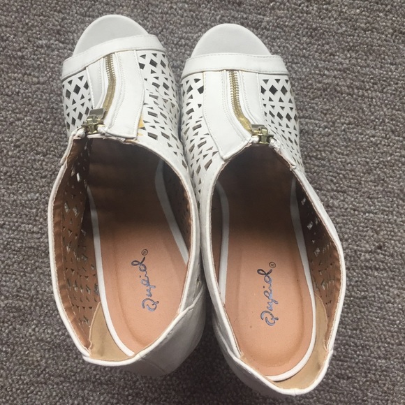 Wedges - Qupid cream peep toe - Picture 4 of 4