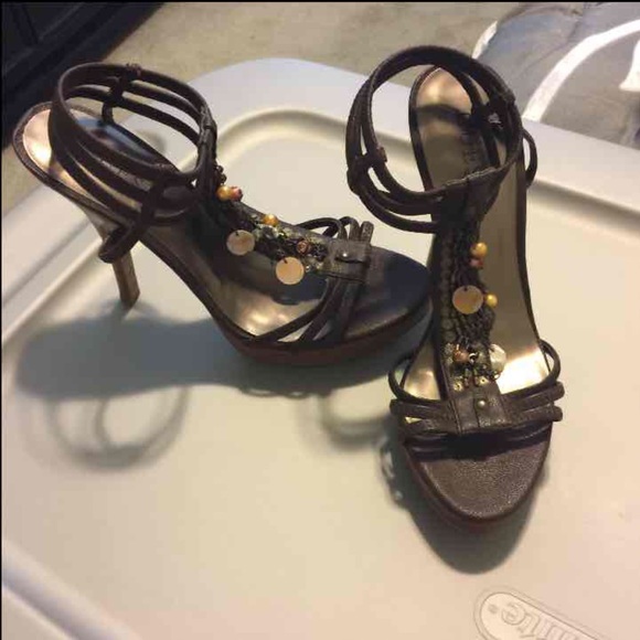 Brown Guess Heels