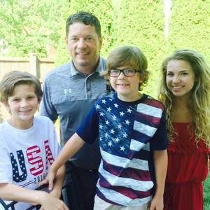 Meet your Posher, Dana