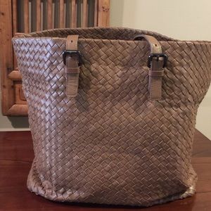 Beautiful Bottega Venetia Handbag