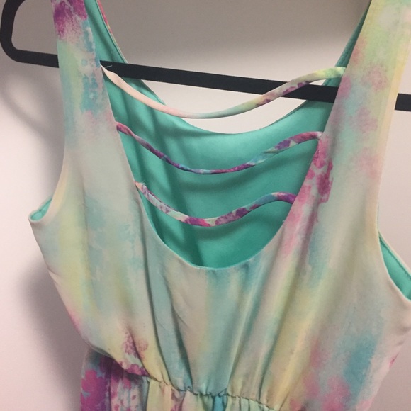 Adorable chiffon dress!! - Picture 2 of 3