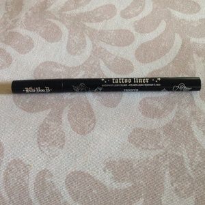 Kat Von D liquid eyeliner