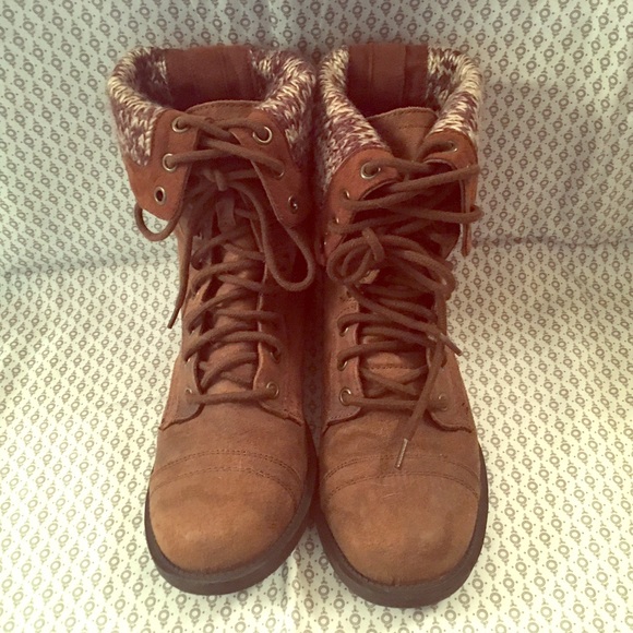 brown fold over combat boots