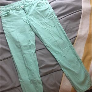 Mint capris