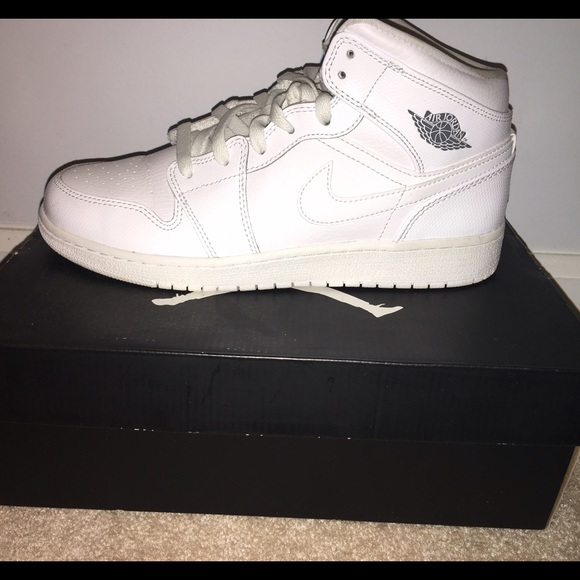 Air Jordan 1 Mid All White Sneakers Size 7y