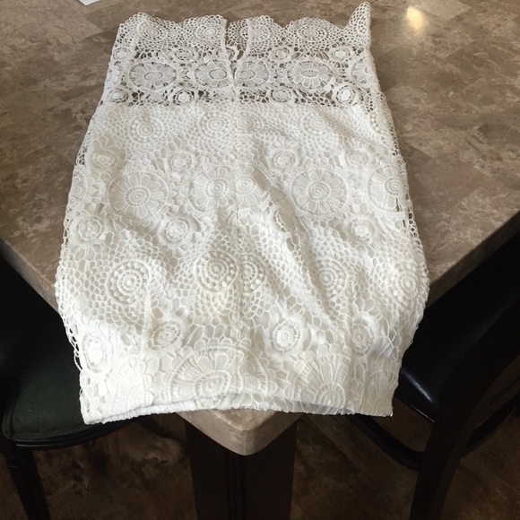 Ascot and Hart skirt - Picture 3 of 3