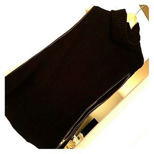 Sleeveless Turtleneck Sweater