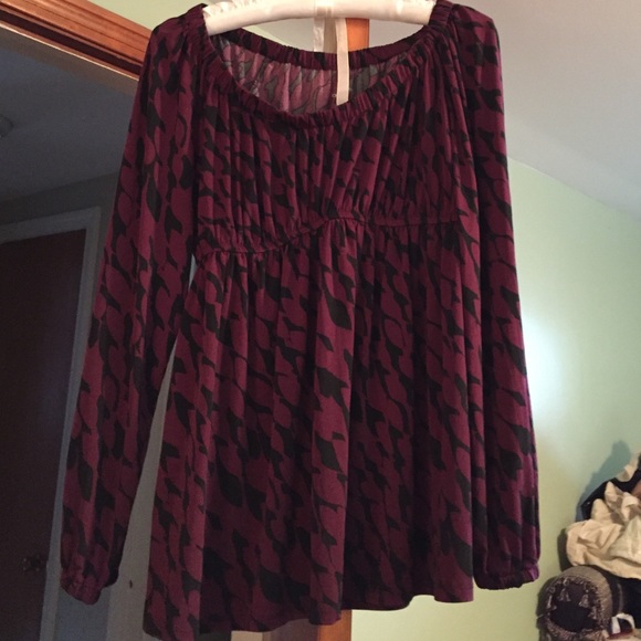 Maternity dressier top