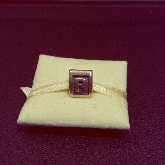 Authentic Pandora charm - Picture 1 of 1