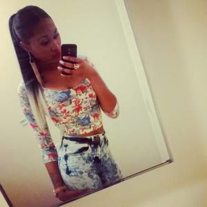 Meet your Posher, Tiara