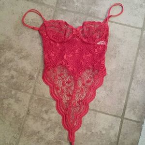 VICTORIA'S SECRET Coral Lace Teddy