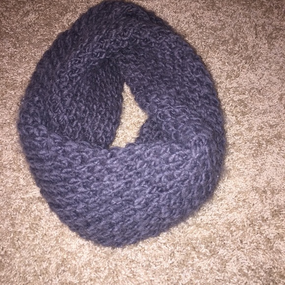 Grey Infiniti scarf