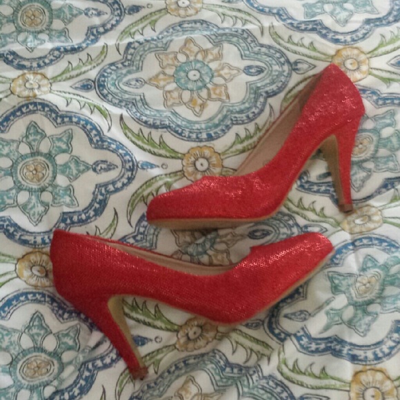 Red sparkle heels read description
