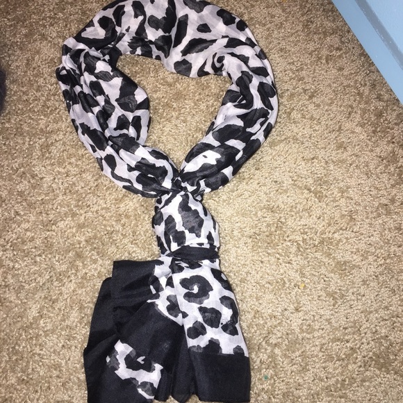 Cheetah scarf