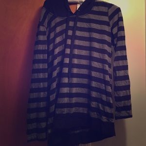 Hooded maternity shirt Hold