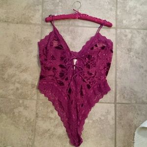 VICTORIA'S SECRET Plum Velvet Print Teddy