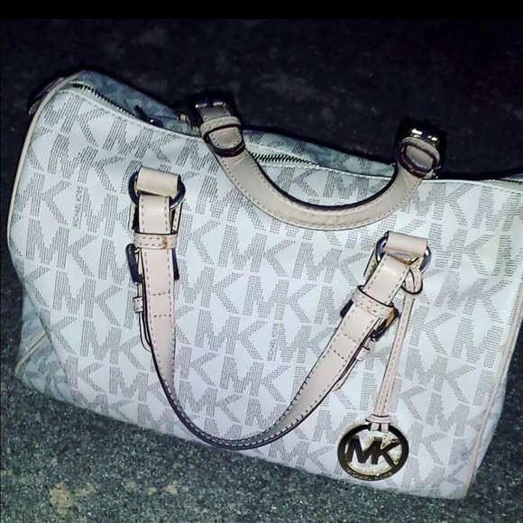 MK bag - Picture 2 of 2