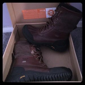 Ugg Adirondack Boot II