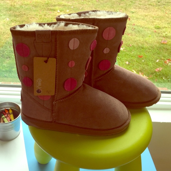 Emu suede boots size us 3