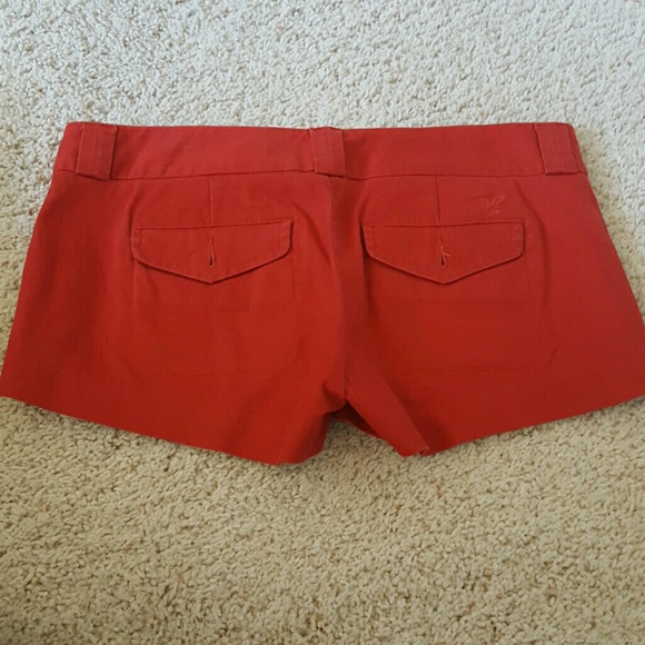 Shorts - Picture 2 of 4