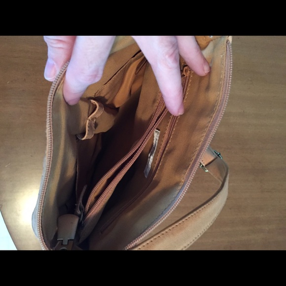 Purse - Picture 3 of 4