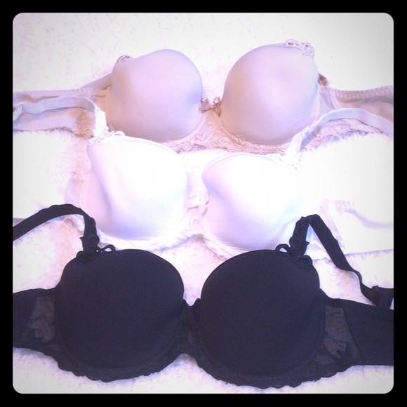 3 Simone Pērēle Andora Bras