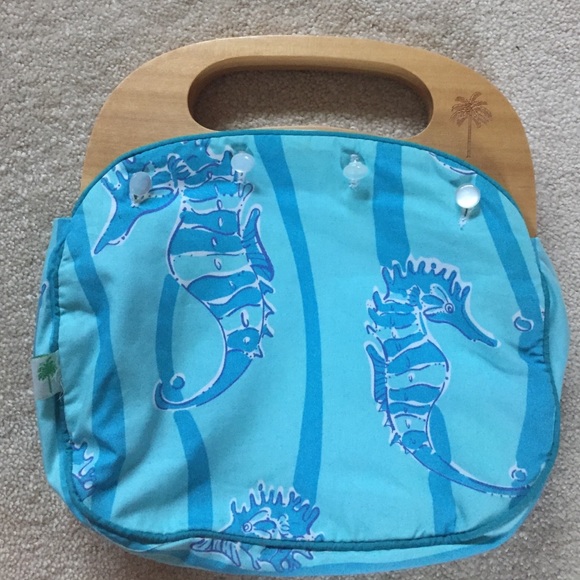 Vintage (?) Lilly Wooden handle purse