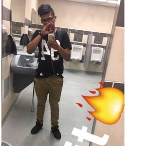 Meet your Posher, Jose enrique