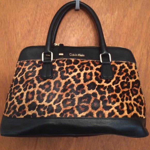 LAST DAY! 💰Calvin Klein Leather Calf Hr Bag New