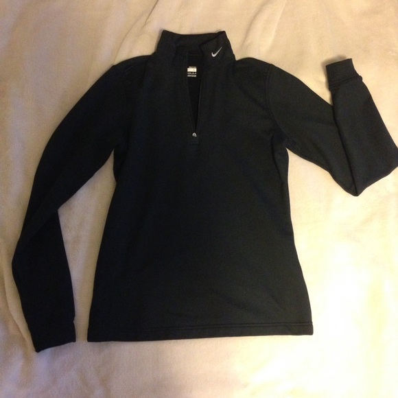 Women's Nike fit dry pull over