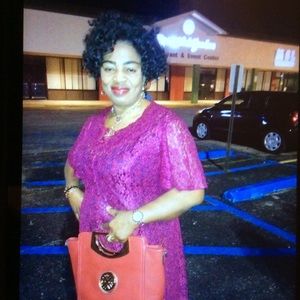 Meet your Posher, Abosede