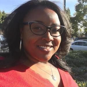 Meet your Posher, Adrienne