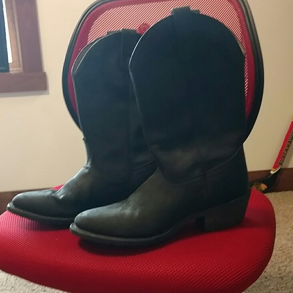 Laredo!! Cowgirl boots!! - Picture 3 of 3