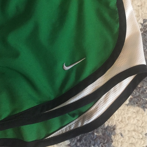 Nike dri-fit - Picture 2 of 4