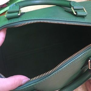 Additional photos Louis Vuitton