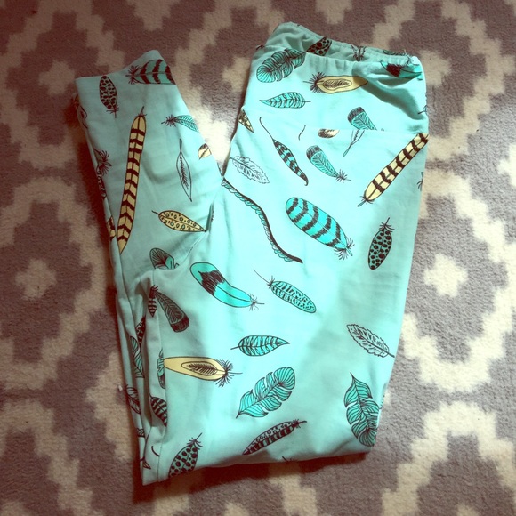 LuLaRoe TC Feather Leggings