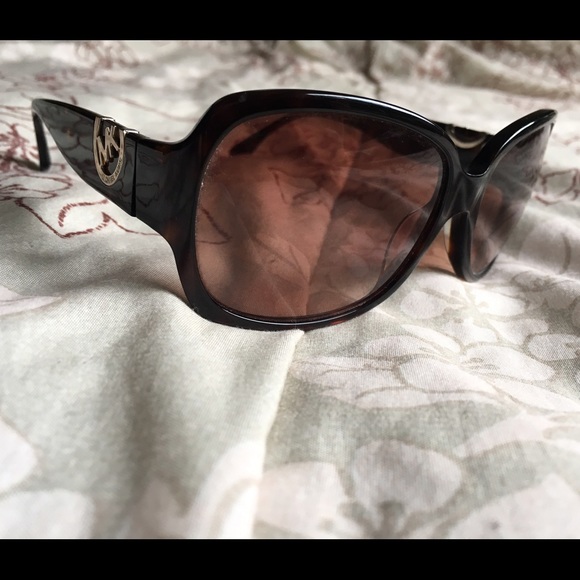 BRAND NEW MICHAEL KORS Tortoise Sunglasses - Picture 2 of 4