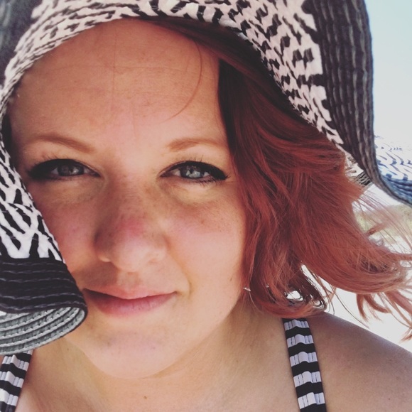 Meet your Posher, Cheryl