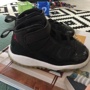 Toddler size 8 Jordan 72-10 *authentic*