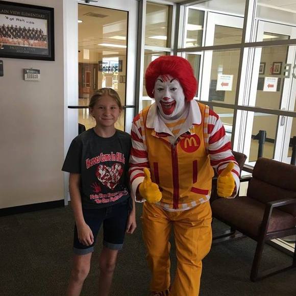 Meet your Posher, Rebecca