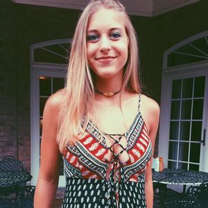 Meet your Posher, Dana