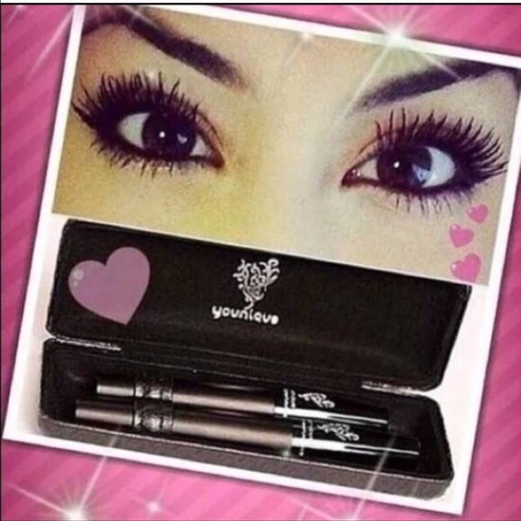 bundle of 4 packs of original Younique 3D Mascara