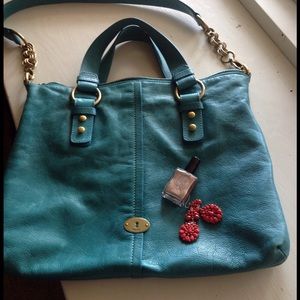 Large fossil handbag!