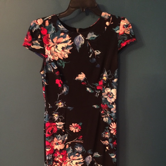 Betsey Johnson Size 8 floral dress