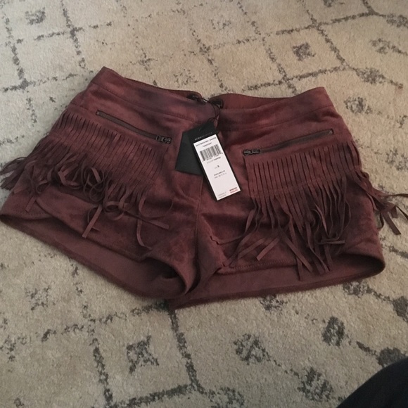 BCBG Weston Shorts for fall🍁