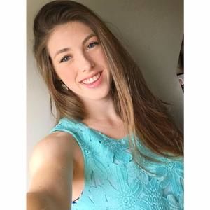 Meet your Posher, Michaela