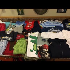 Lot of boy clothes 18 months