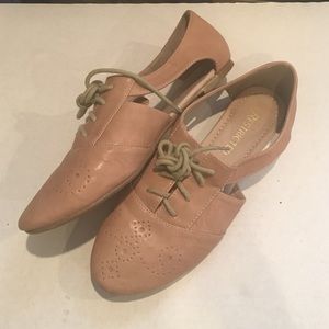 Cutout laceup slip ons