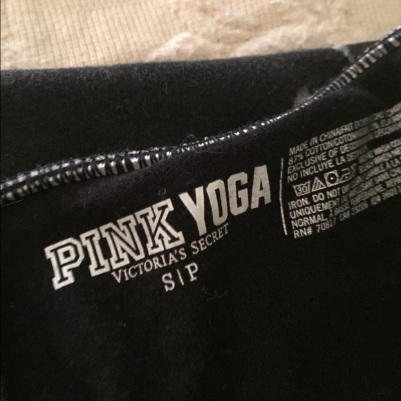 SOLD💕Pink VS yoga pants capris - Picture 2 of 2