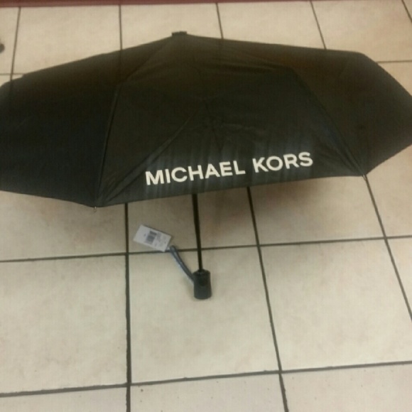 michael kors umbrella